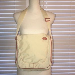 North face messenger bag￼
